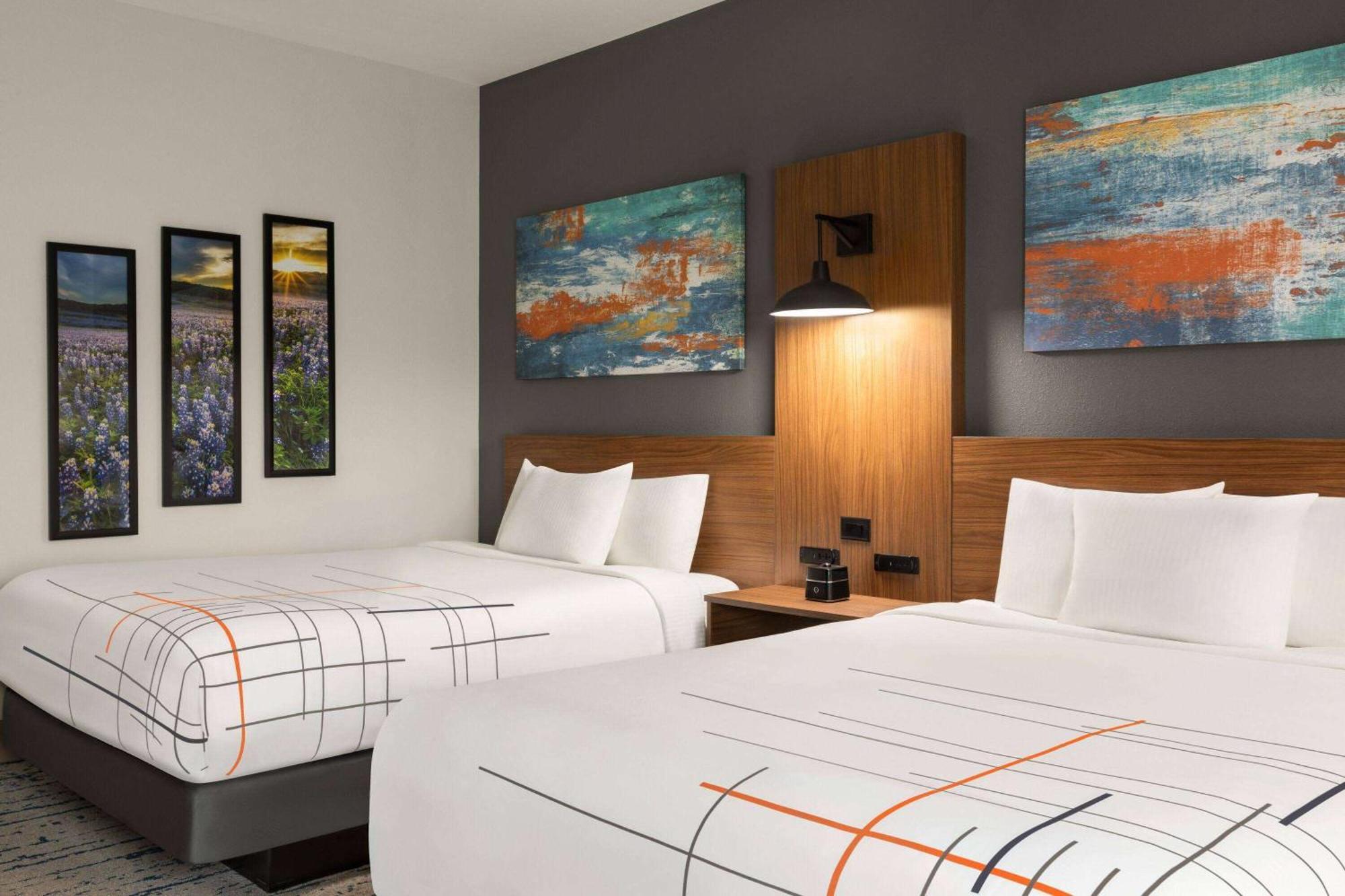 La Quinta Inn & Suites By Wyndham Austin South Kültér fotó